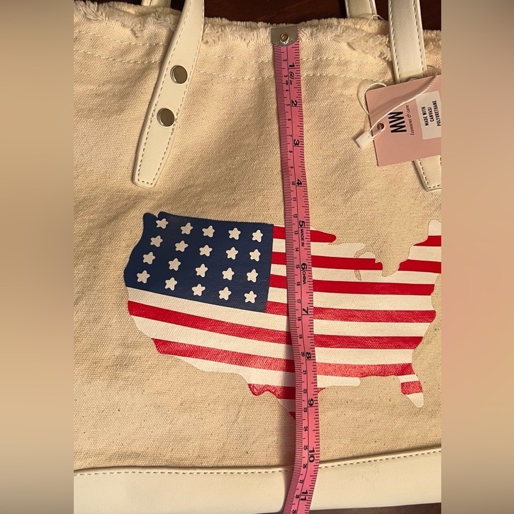 Most Wanted patriotic Americans canvas tote bag cream USA flag America NWT - Picture 9 of 12